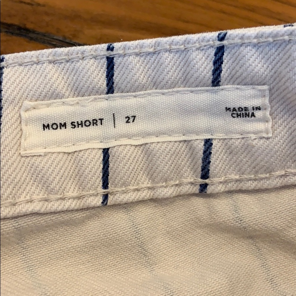 Pacsun white & blue striped shorts - Picture 3 of 4